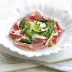 Salata cu prosciutto si sparanghel