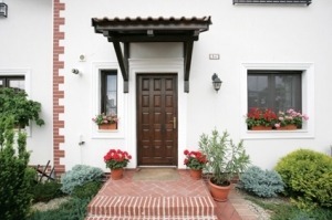 Cum sa alegeti usa potrivita pentru intrarea in casa?