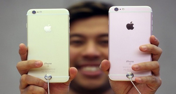 Vanzarile iPhone intra in declin in China si Europa