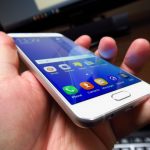 Defectiuni ale smartphone-urilor cauzate de catre utilizatori