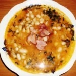 Ciorba de fasole cu ciolan afumat