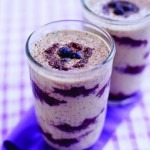 Smoothie sanatos cu afine pentru micul-dejun