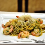 Spaghete cu creveţi, usturoi şi ardei iute